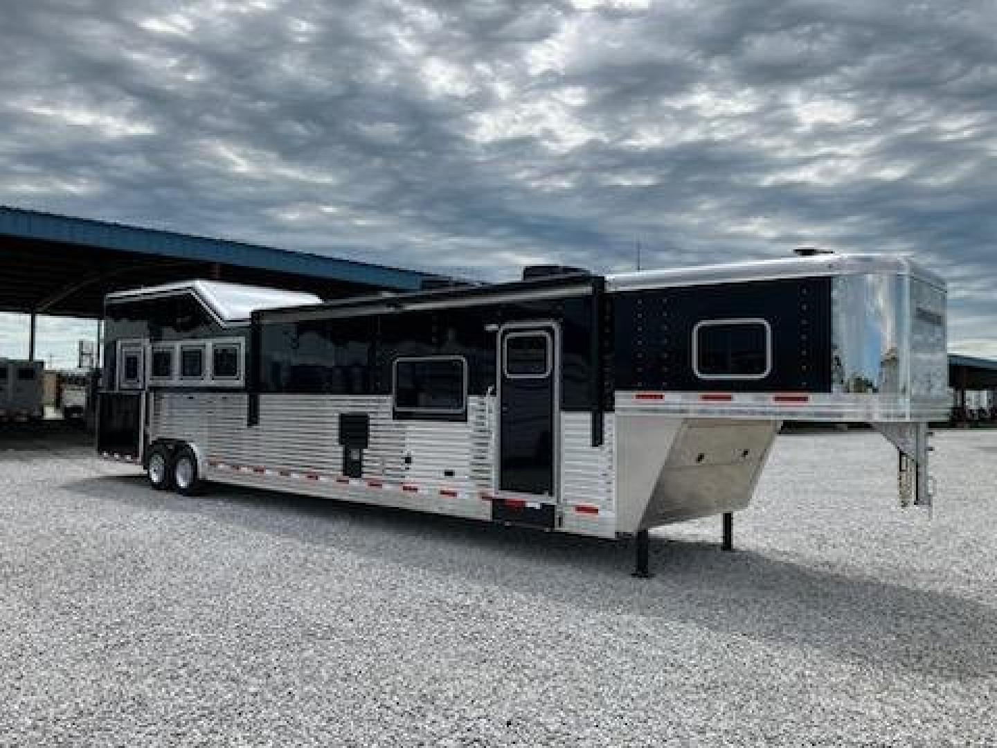 New 2023 Sooner Premier LQ with Outlaw conversion package